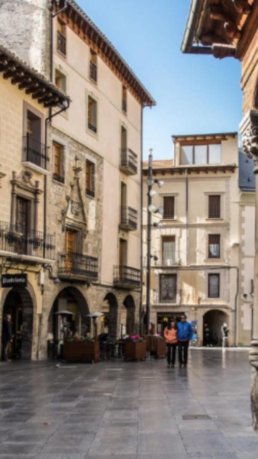 El Balcon De La Catedral Apartment Jaca Luaran gambar